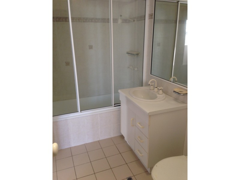 2/63 Shakespeare Street, East Mackay QLD 4740