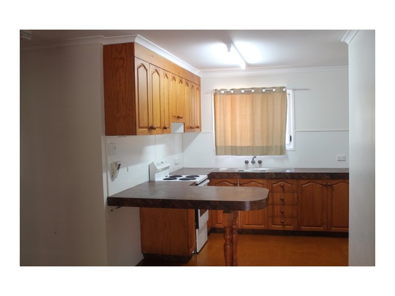 2/98A Andergrove Road, Andergrove QLD 4740