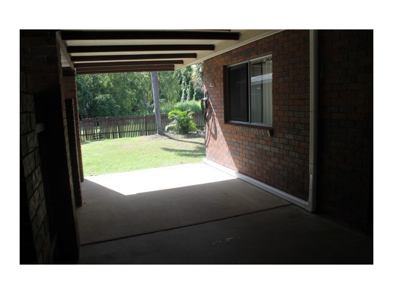 2/98A Andergrove Road, Andergrove QLD 4740
