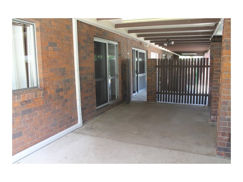 2/98A Andergrove Road, Andergrove QLD 4740