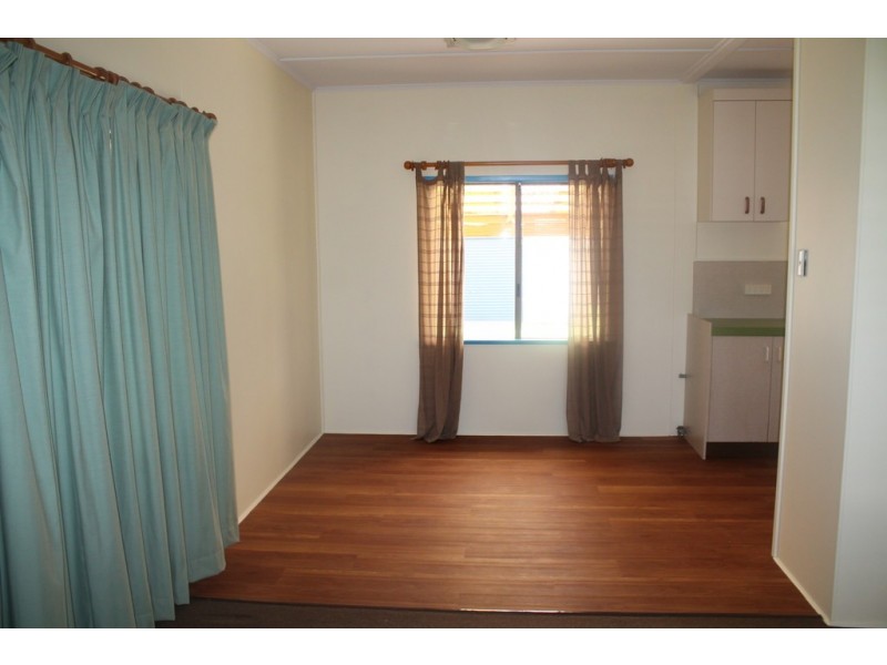 2 Morrison Street, West Mackay QLD 4740