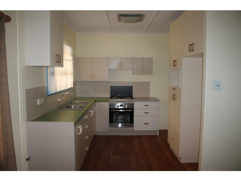 2 Morrison Street, West Mackay QLD 4740