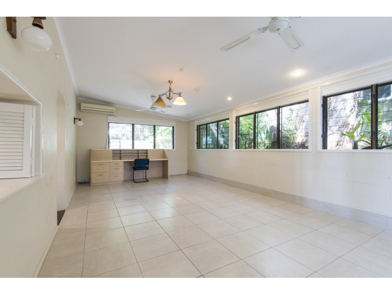 50 Ocean Ave, Slade Point QLD 4740