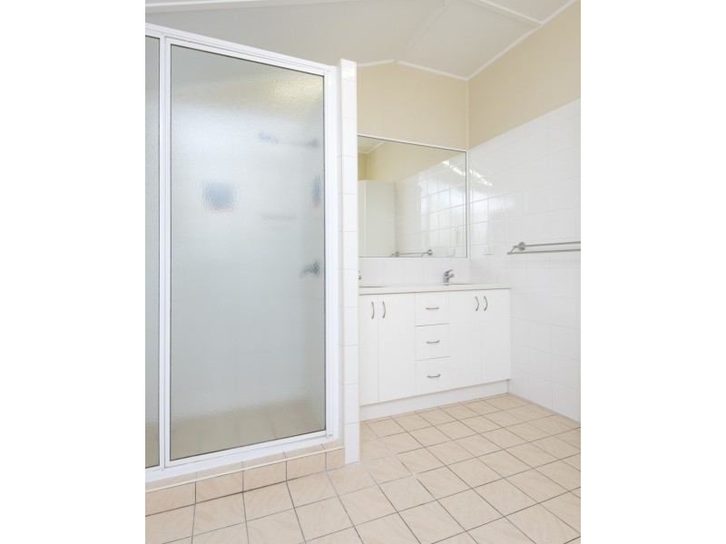 50 Ocean Ave, Slade Point QLD 4740