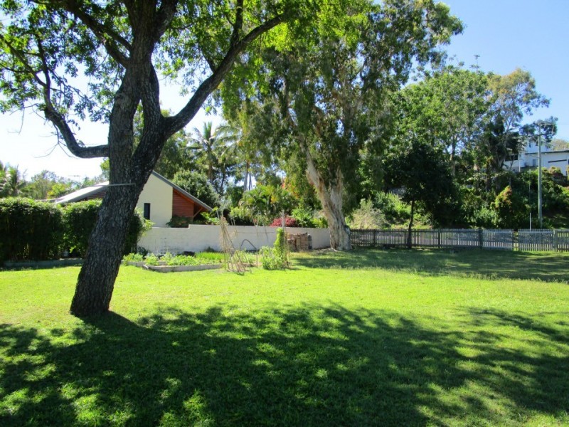 36 Ocean Avenue, Slade Point QLD 4740