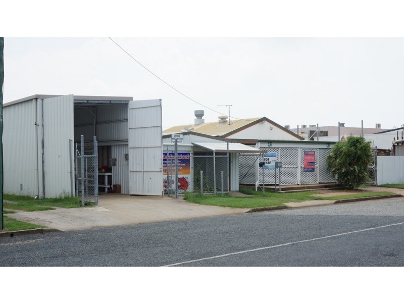 4 Burns Street, Mackay QLD 4740