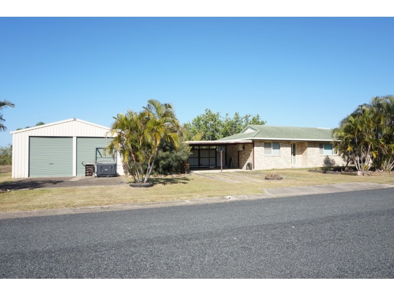 2 Carr Street, North Mackay QLD 4740