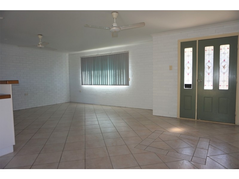 2 Carr Street, North Mackay QLD 4740