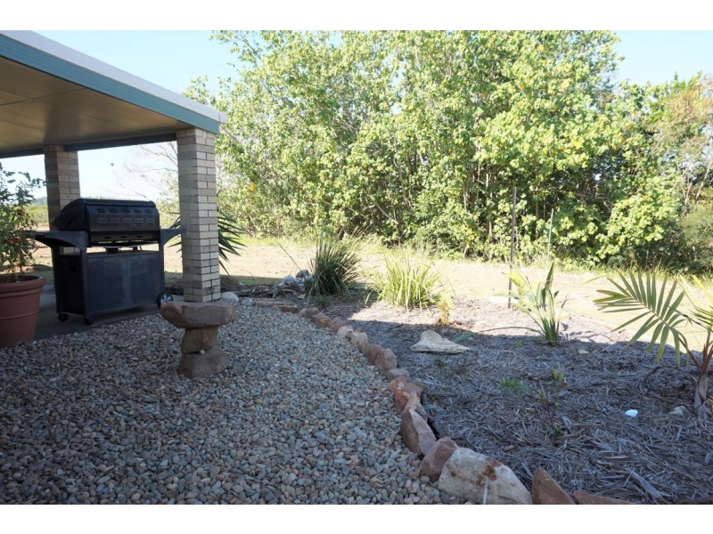 2 Carr Street, North Mackay QLD 4740