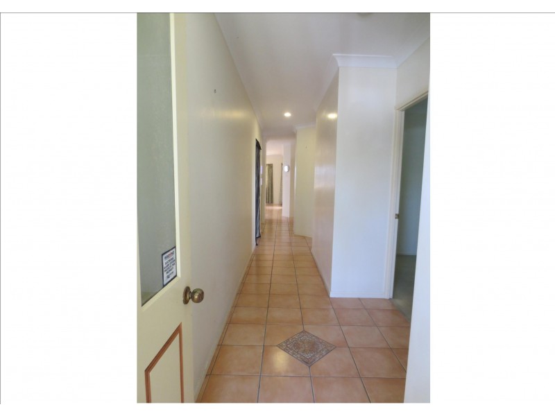 28 Streeter Avenue, West Mackay QLD 4740