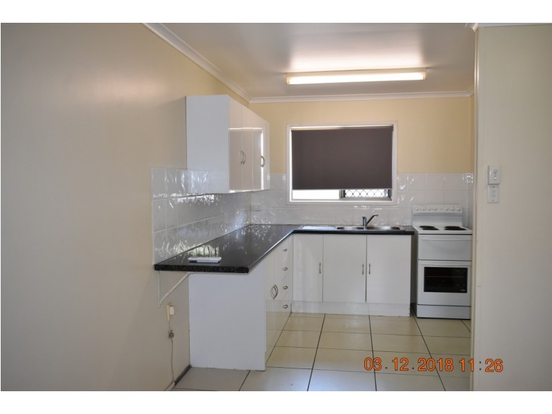 1/1 Cumberland Avenue, Slade Point QLD 4740