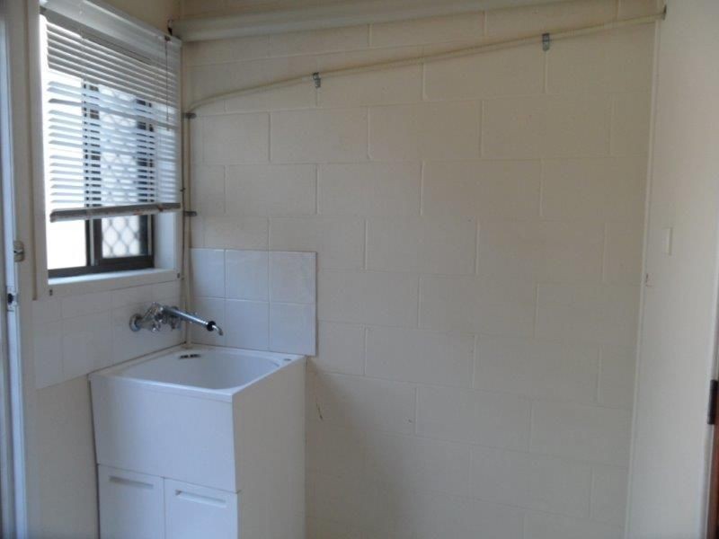 1/1 Cumberland Avenue, Slade Point QLD 4740