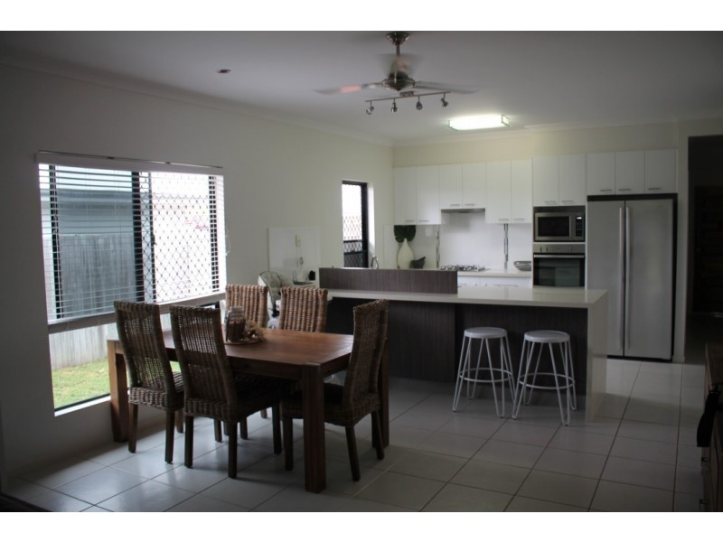 28 Schooner Avenue, Bucasia QLD 4750