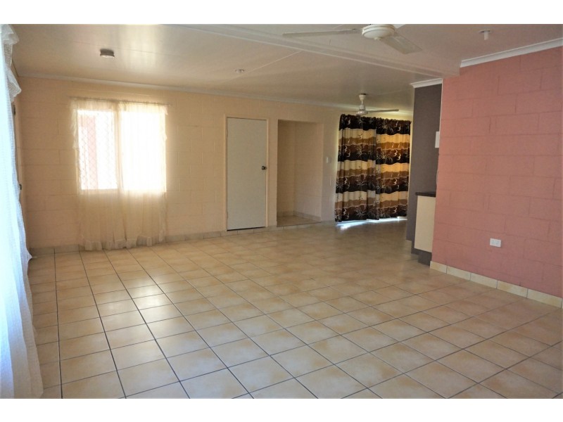 70 Goldsmith Street, Mackay QLD 4740