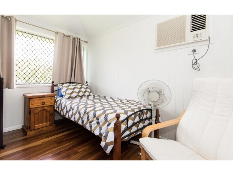 2 Queen Street, North Mackay QLD 4740