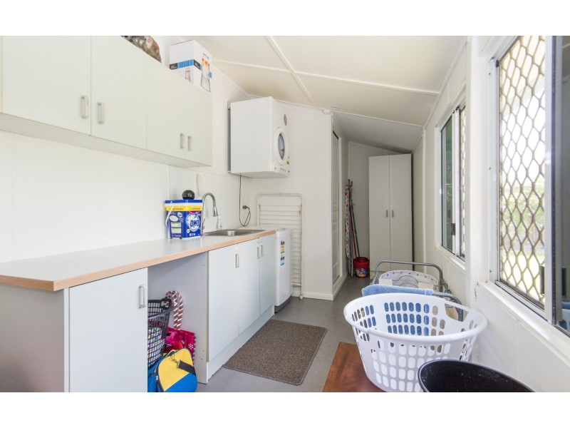 2 Queen Street, North Mackay QLD 4740