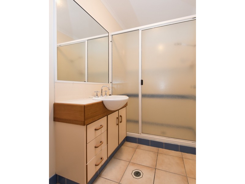 Unit 6 / 25 Beach Road, Dolphin Heads QLD 4740