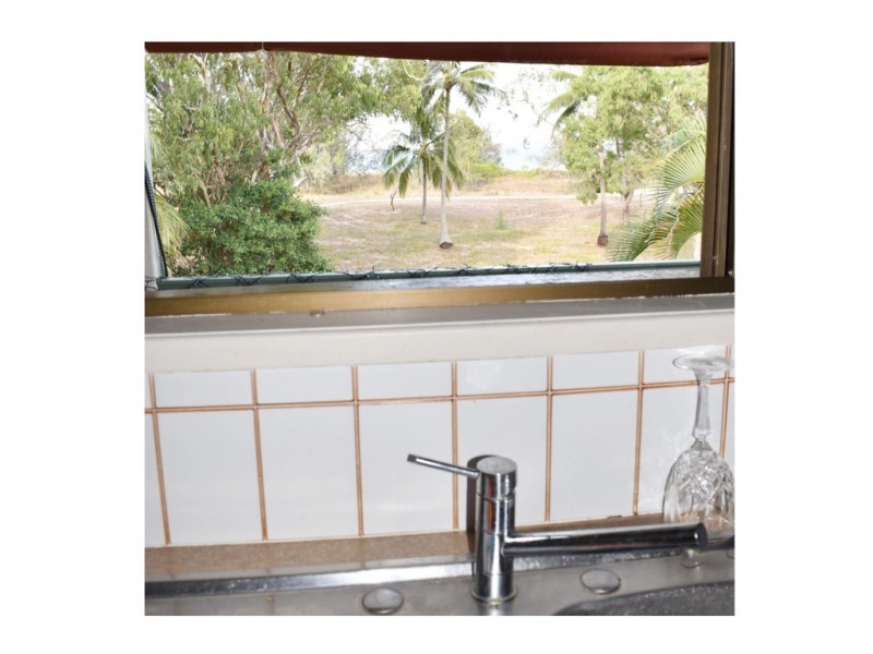 U8 4 Symons Avenue, Bucasia QLD 4750