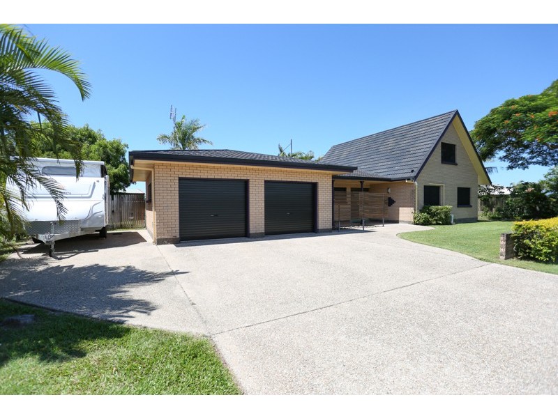 17 Churchill Avenue, Ooralea QLD 4740