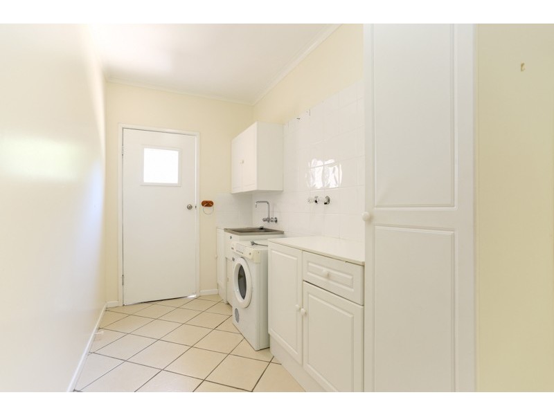 17 Churchill Avenue, Ooralea QLD 4740