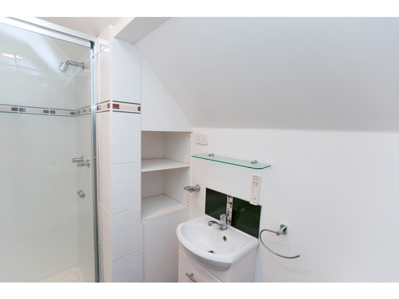 17 Churchill Avenue, Ooralea QLD 4740