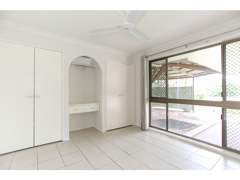 8 Sunset Beach Court, Shoal Point QLD 4750