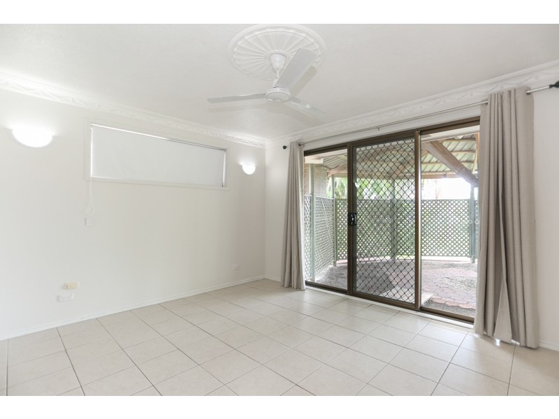 8 Sunset Beach Court, Shoal Point QLD 4750