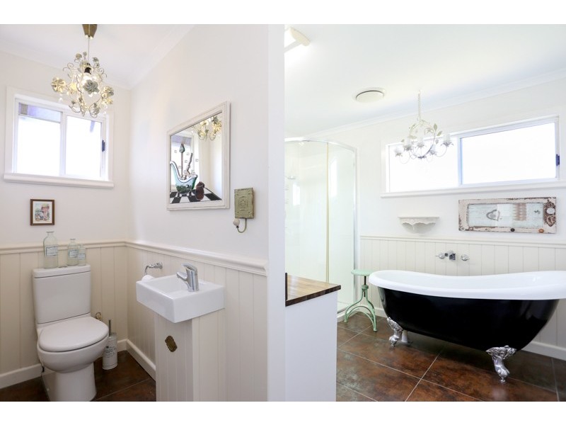 10 Gans Court, Eimeo QLD 4740
