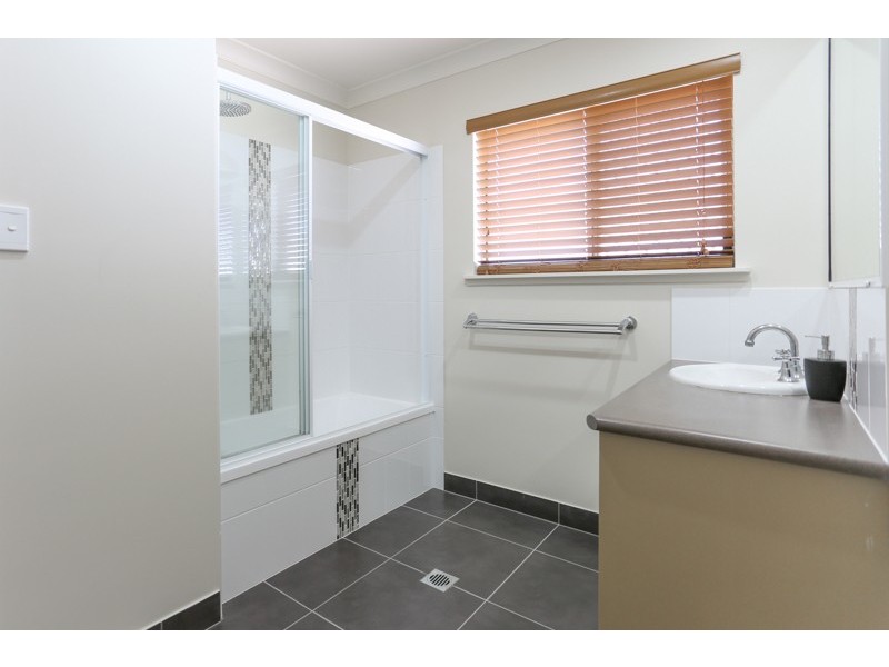 19 Ruddell Close, Marian QLD 4753