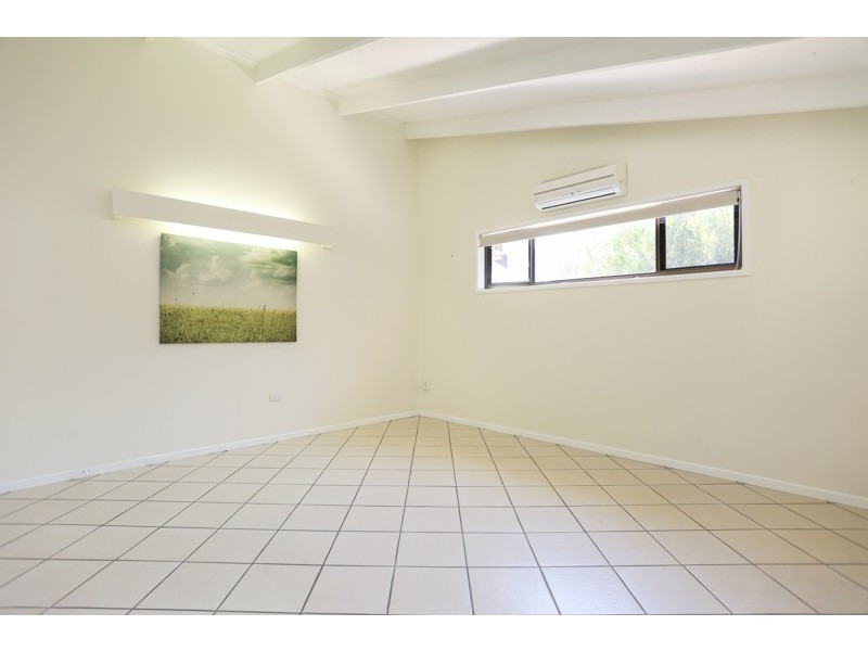 17 Churchill Avenue, Ooralea QLD 4740