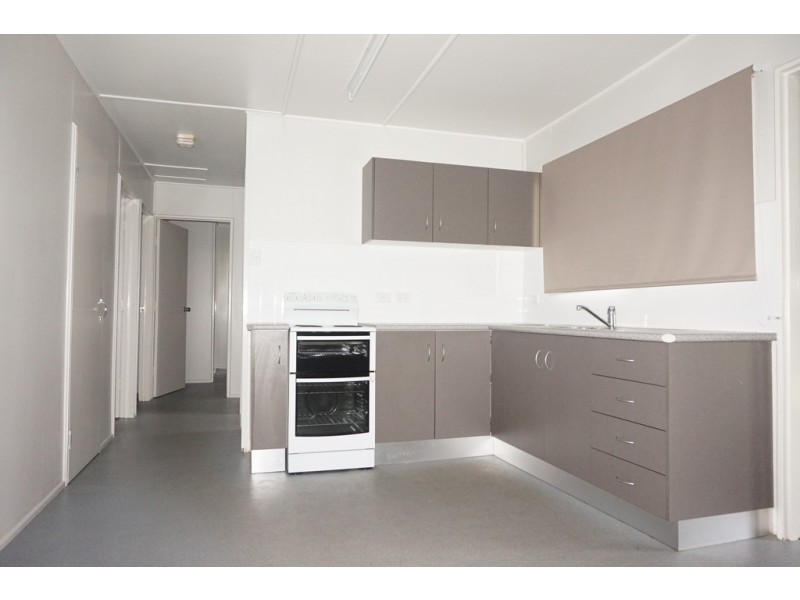 8 Dennis Street, South Mackay QLD 4740