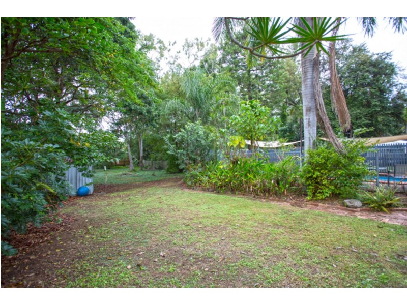 15 Cook Street, Bucasia QLD 4750