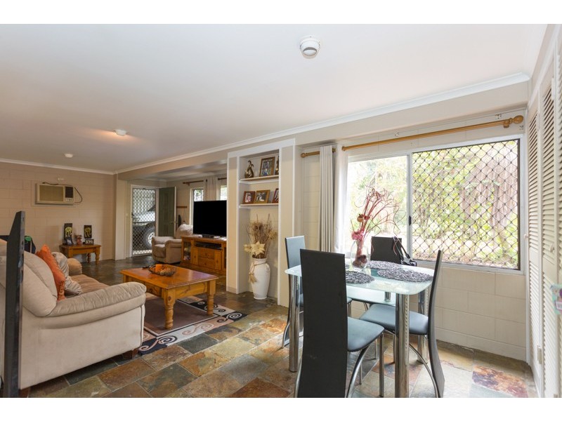 15 Cook Street, Bucasia QLD 4750