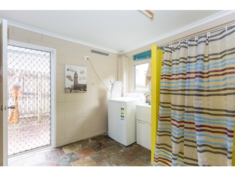 15 Cook Street, Bucasia QLD 4750