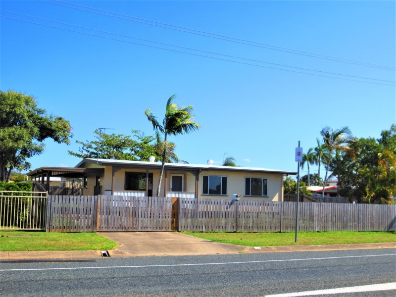 32 Schapers Road, Glenella QLD 4740