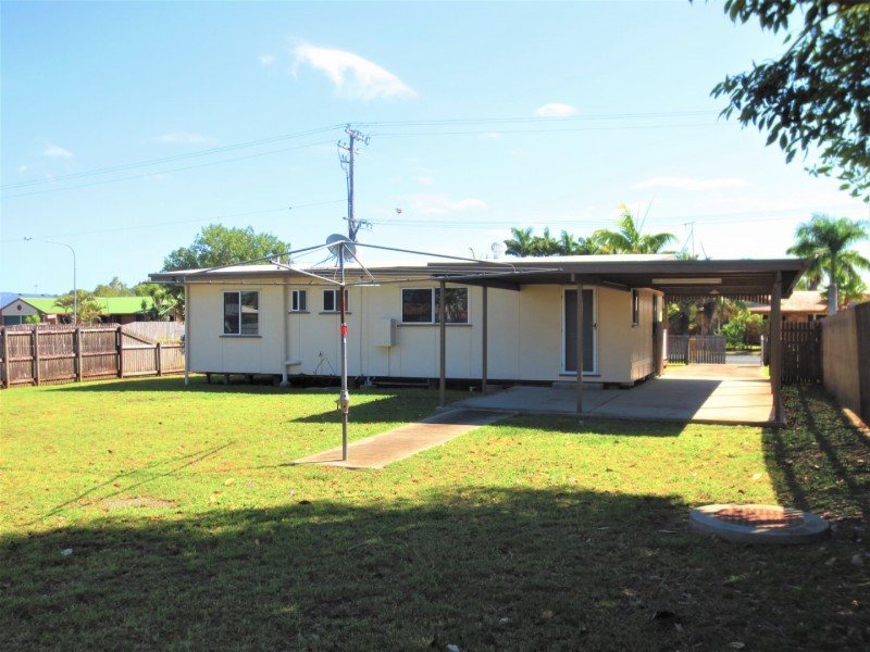 32 Schapers Road, Glenella QLD 4740