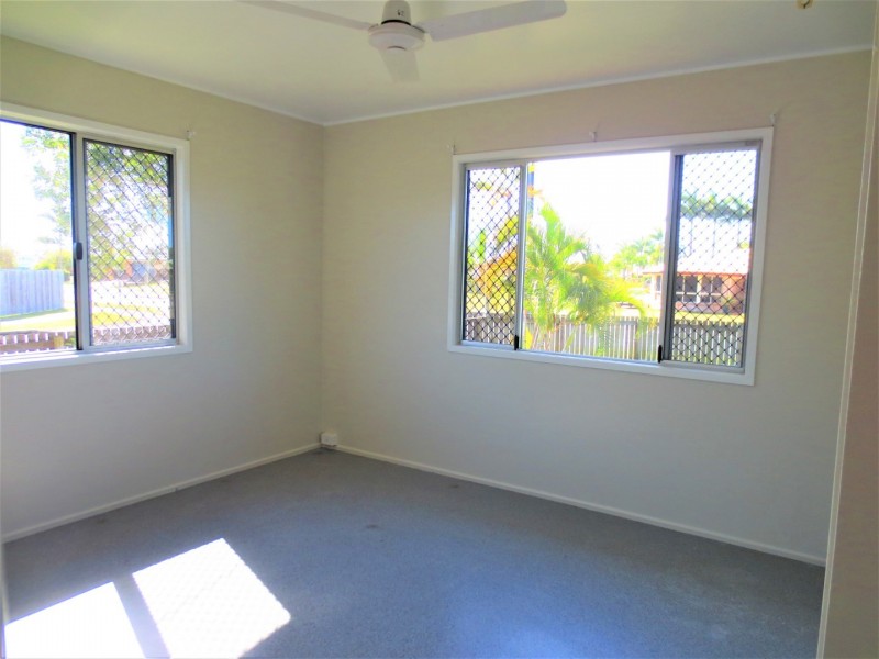 32 Schapers Road, Glenella QLD 4740