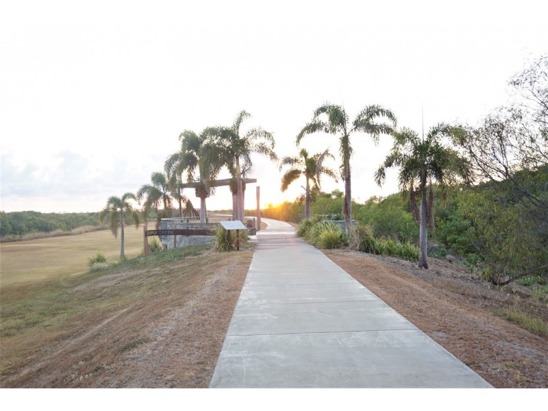 16 Vaucluse Crescent, East Mackay QLD 4740