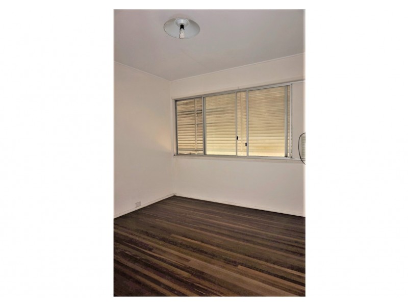 172 Waverley Street, Bucasia QLD 4750
