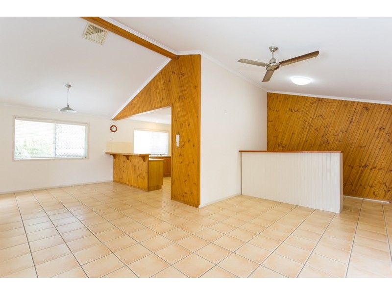 10 Baler Street, Shoal Point QLD 4750