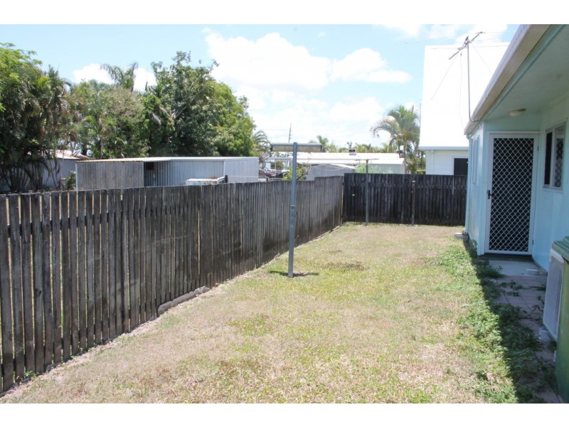 Unit 4 7 Holland Street, West Mackay QLD 4740