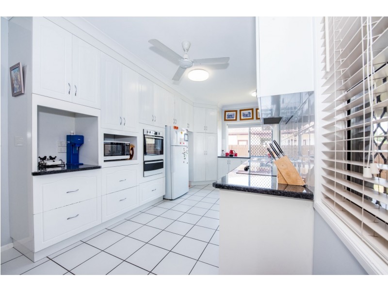 39 Barton Street, West Mackay QLD 4740
