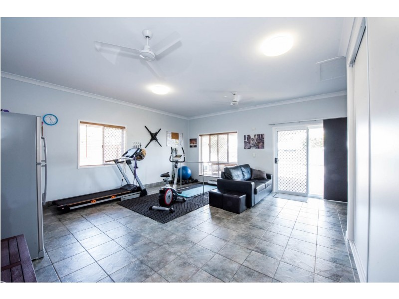 39 Barton Street, West Mackay QLD 4740