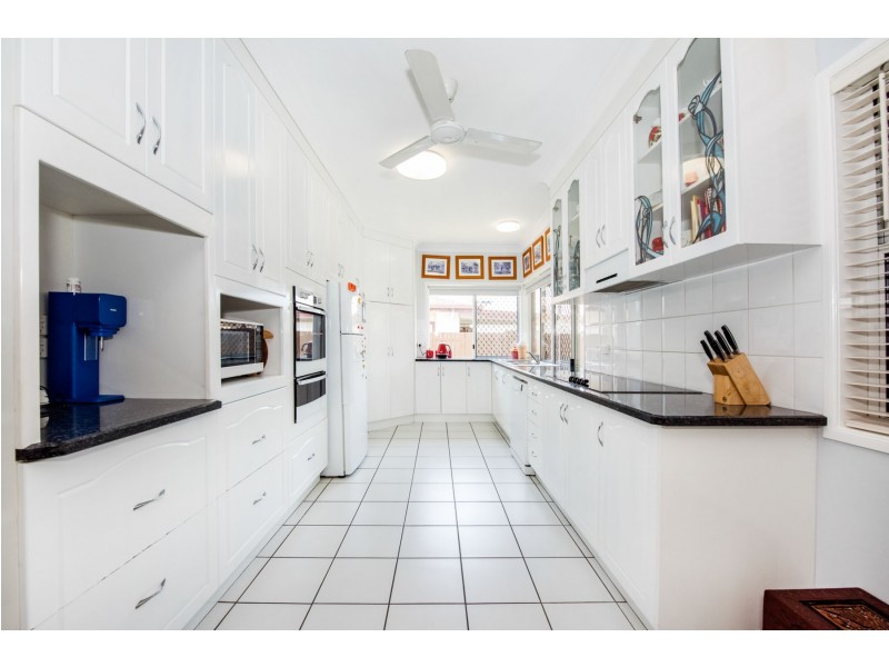 39 Barton Street, West Mackay QLD 4740