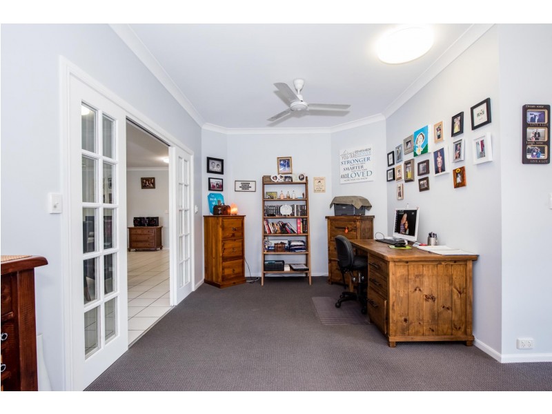 39 Barton Street, West Mackay QLD 4740