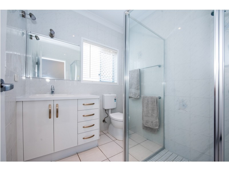 39 Barton Street, West Mackay QLD 4740