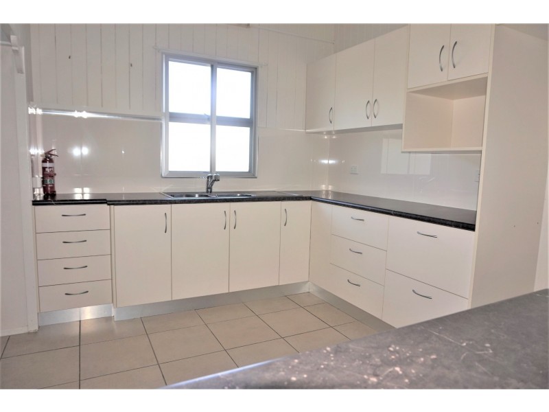 16 Canberra Street, North Mackay QLD 4740