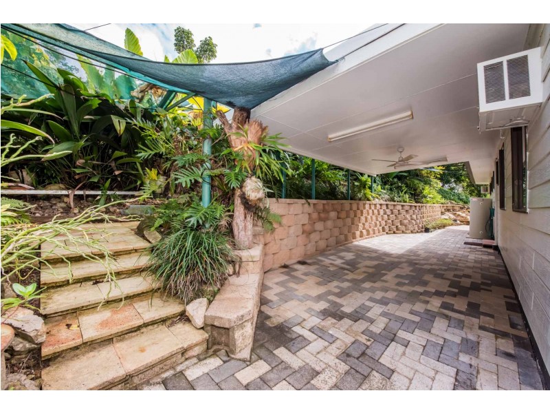 20 Refalo Drive, Farleigh QLD 4741