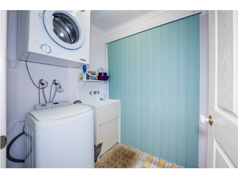 4 Ryan Court, Rural View QLD 4740