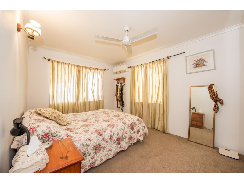 1/2 Symons Street, South Mackay QLD 4740